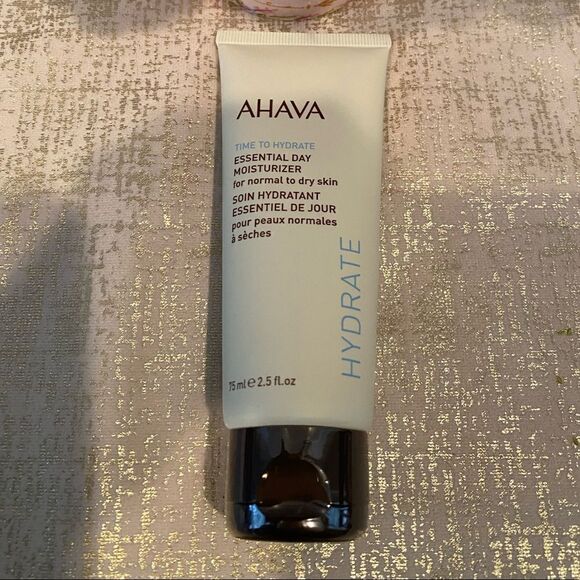 💄AHAVA Essential Day Moisturizer - Normal To Dry Skin New and Unopened. - Picture 3 of 5